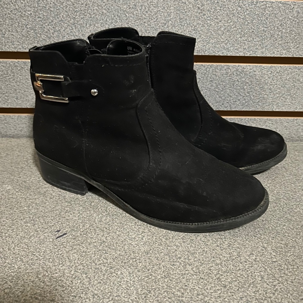 Toetos Women's Black Ankle Boots with Buckle‎ Accent Size 8M